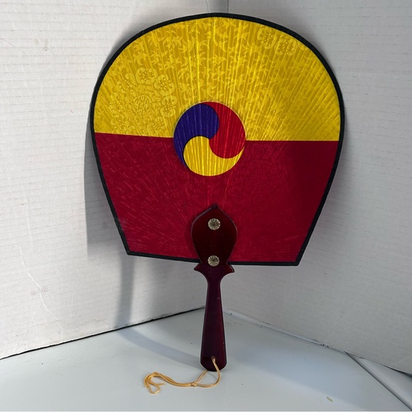Korean traditional hand fan 13.5” long - Picture 2 of 5